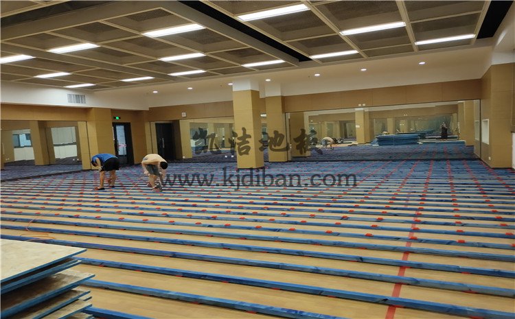 凱潔杭州高級中學錢江校區形體房木地板項目-凱潔實木運動地板廠家